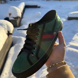 Gucci men's sneakers. Tennis 1977 collection