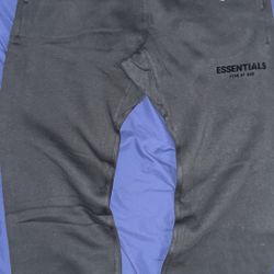 Black Essentials Sweats