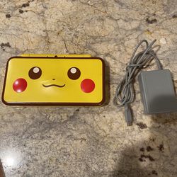 New Nintendo 2DS XL Pikachu Edition W /Charger Stylus