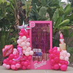 Barbie Box And Balloon Garlands