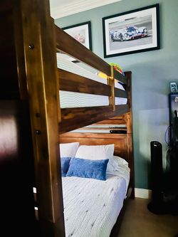 Solid Wood Queen Over Full Bunk Bed