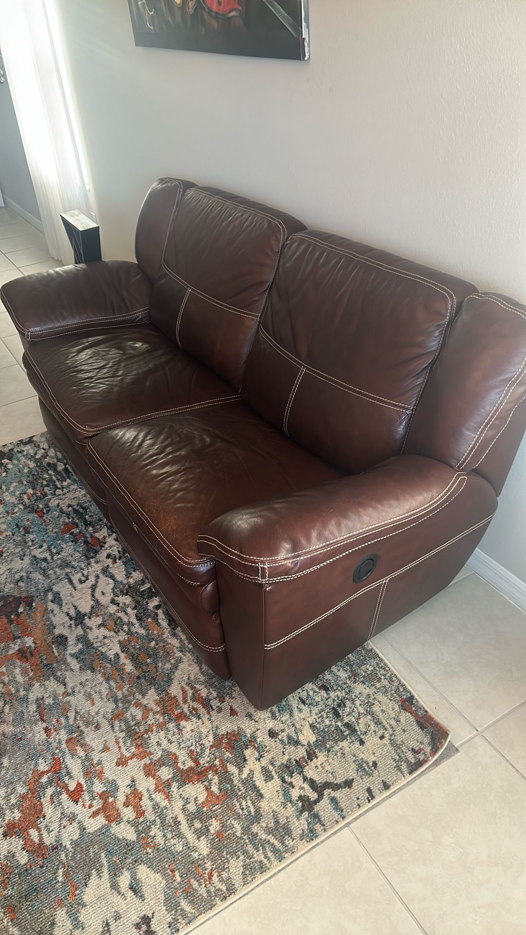 Leather Reclining Sofa – Excellent Condition