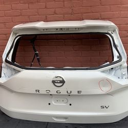 Tail Gate Nissan Rogue 2021-22