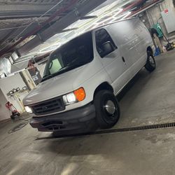 2006 Ford E-250