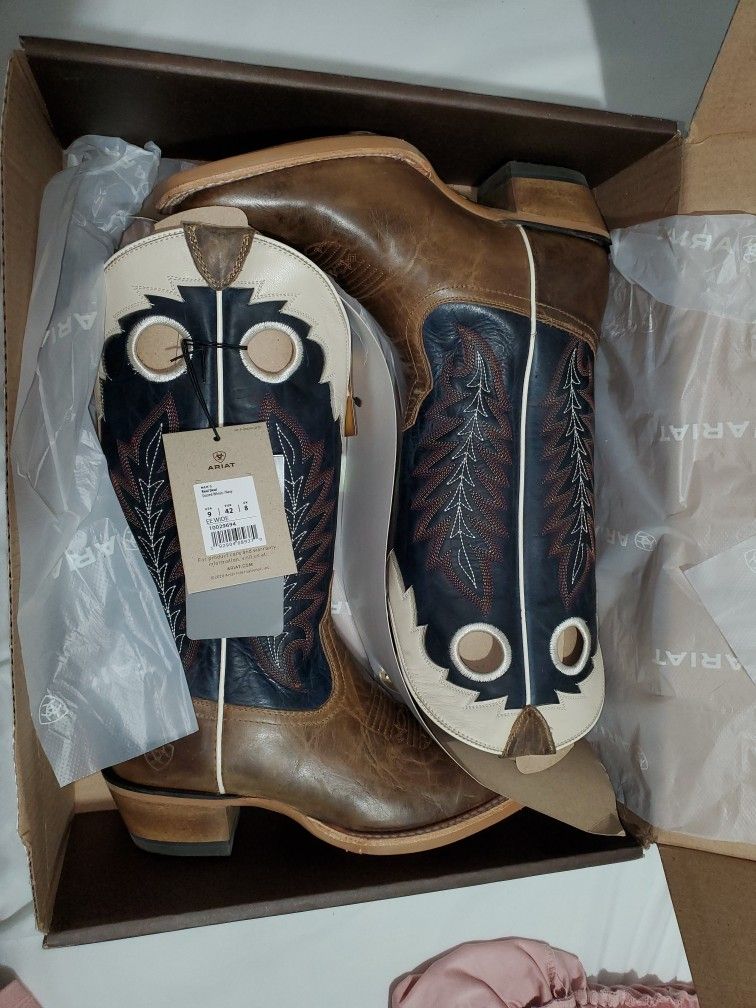 BRAND NEW IN THE BOX ARIAT MEN'S THE REAL DEAL WESTERN BOOTS SIZE 9EE