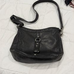 Coach Black Leather Crossbody Shoulder Bag – Silver Hardware
