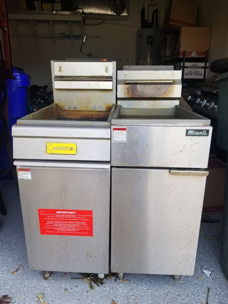 3 Deep Fryers, Smoker, 2 water fountains, 2 prep tables