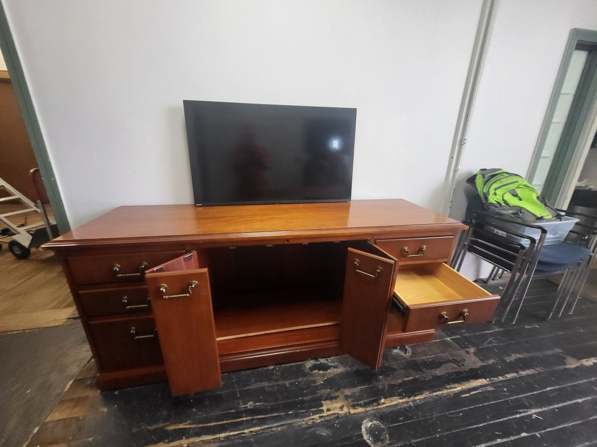 TV STAND WITH DRAWS AND STORAGE (HOME86)