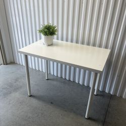 Table Or Desk 