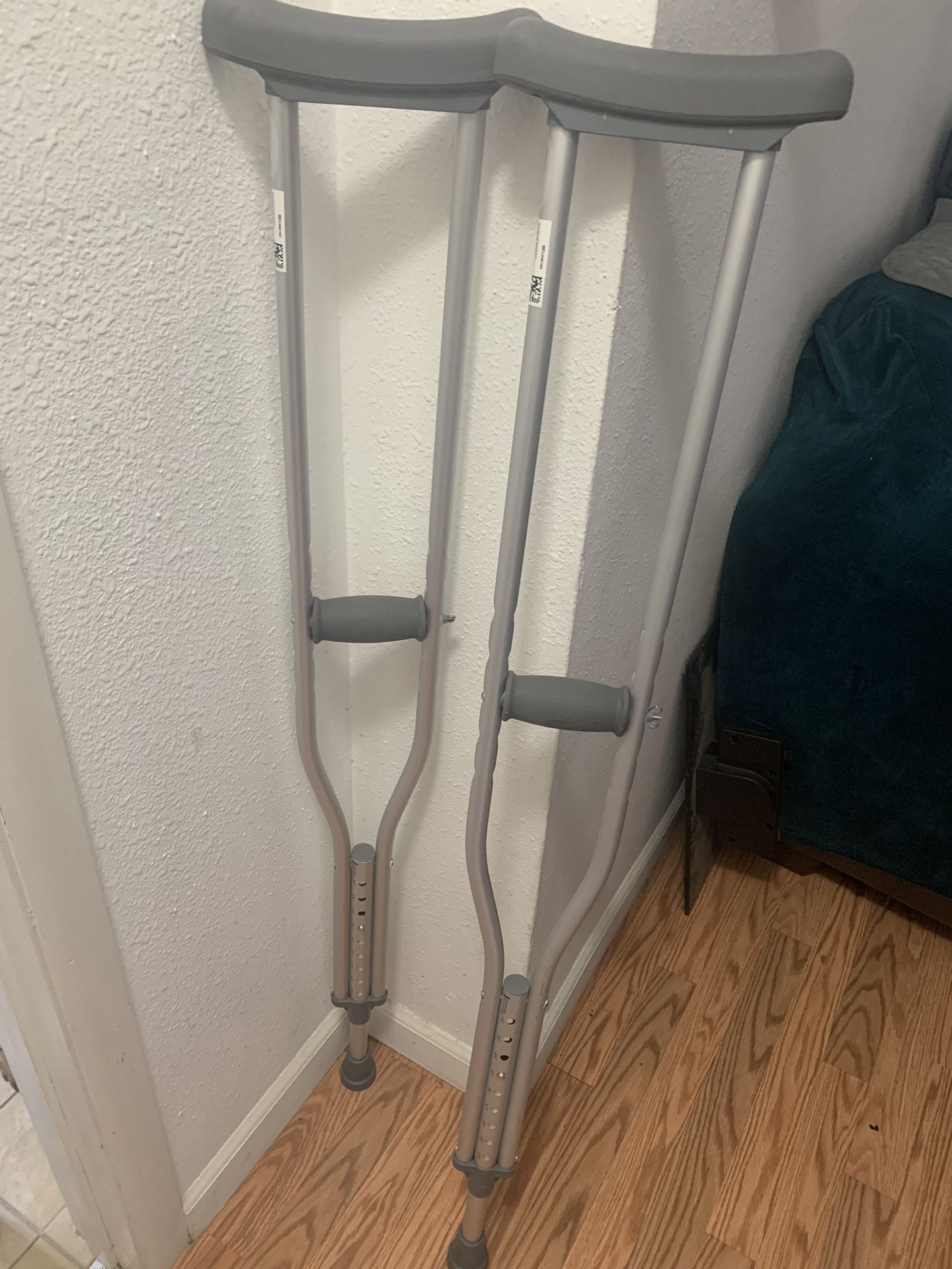 Crutches for Sale in Leavenworth, KS OfferUp