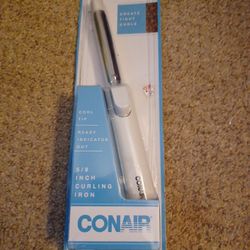 Conair 5/8 inch Curling Iron - Damaged Box 