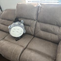 Excellent Condition Reclining Sofa