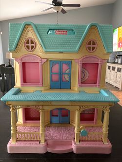 Fisher Price Dollhouse