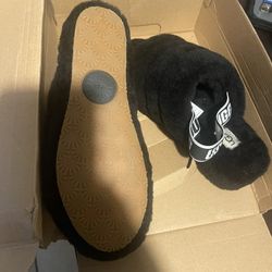 Ugg Slippers 60$