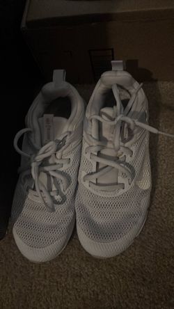 nike women’s shoes