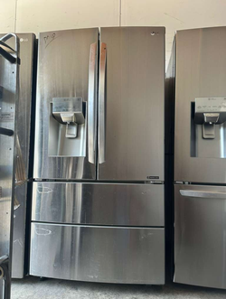 LG 4-Door Stainless Fridge with FrenchDoors