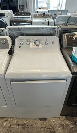 White Electric Dryer with Large Capacity