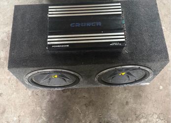 KICKER COMP BOX 10 INCH SUBWOOFERS / HAS A CRUNCH AMP 250$ right now only