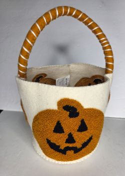 Halloween Wool Felt Pumpkin Treat or Treat Basket Pumpkin Jack-O-Lantern Bucket
