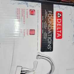 🛁 Delta Foundations Two-Handle Centerset Bathroom Faucet – Chrome Finish (Model 25911LF)
