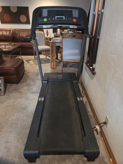 Golds Gym 450 Treadmill