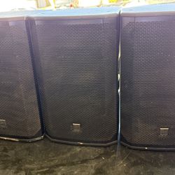 Electro-Voice EKX-12P Powered Speaker