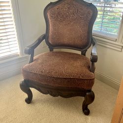 Accent Chairs