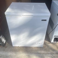Magic Chef Deep Freezer