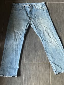 Levi's Light Wash Denim Jeans