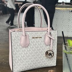 Micheal Kors Purse