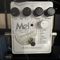 Electro-Harmonix Mel9 Tape Replay Machine  - White
