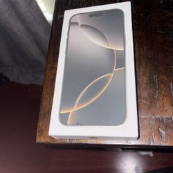 iPhone 16 Pro Max