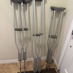 Crutches 