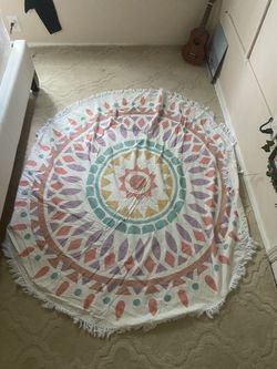 circle blanket for the beach or a picnic!