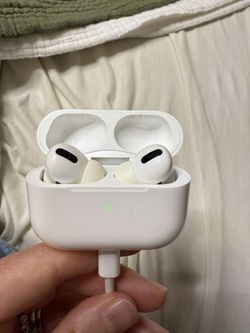 Airpodpro First Generation- Used Only A Couple Times, Work Perfectly