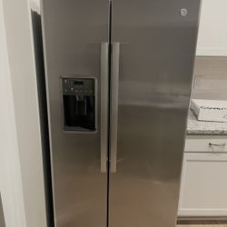 GE Side-by-Side Refrigerator