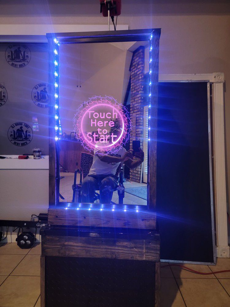 Mirror Photobooth For Sale 4,000