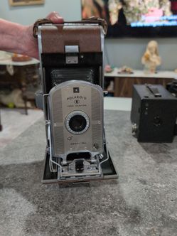 Polaroid Land camera model 95a