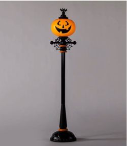 RARE HYDE & EEK! 2022 BLOW MOLD PUMPKIN JOL FLICKERING STREET LAMP LIGHT POST EXCELLENT COND! HALLOWEEN DECOR