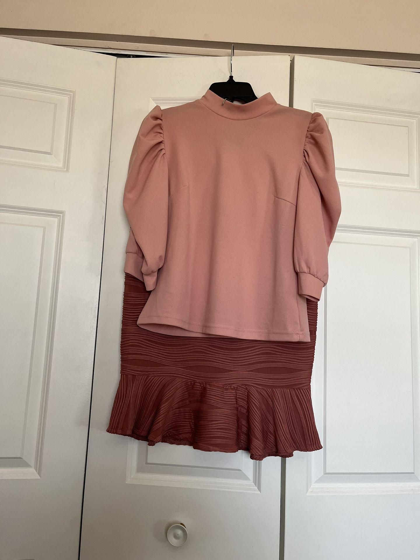There Is Two Pieces A Skirt And Blouse Both In Size L Both For $25 Total