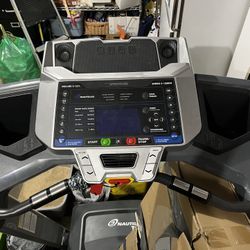 Nautilus Treadmill T614 Works Great With Extra Circuit 