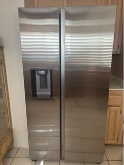 Samsung refrigerator -nine months old