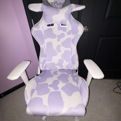 Desk chair 