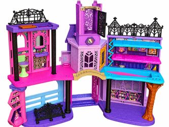Monster High Deadlies School Playset