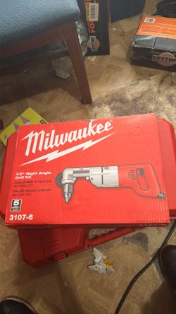 Milwaukee 1/2” D-Handle Right Angle Drill Kit (3107-6)