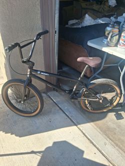 FIT BIKE CO BMX BIKE