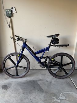 Cannondale Super V 1000 Bicycle