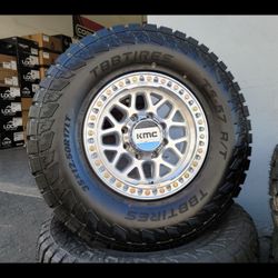 17" KMC rims w/  35x12.50R17 