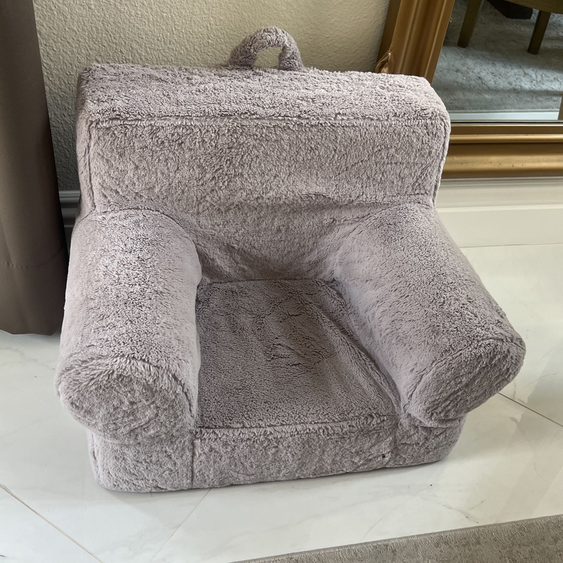 Pottery Barn Kids Anywhere Chair 