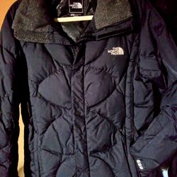 North Face Winter Jacket womens, like New, more Jackets & Boots available for Mens, Boys & Girls, just for your size 